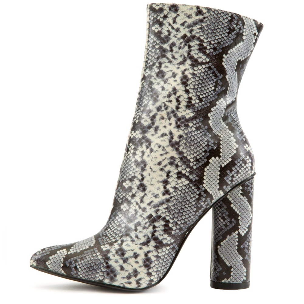 Snake Skin Short boots